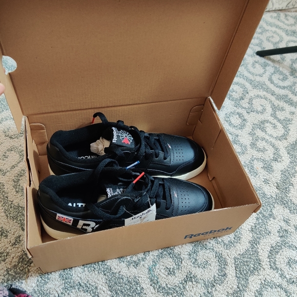 REEBOK NWT Classic The Alter Icons Black & White UK London Flag Platform Shoes - Picture 10 of 11